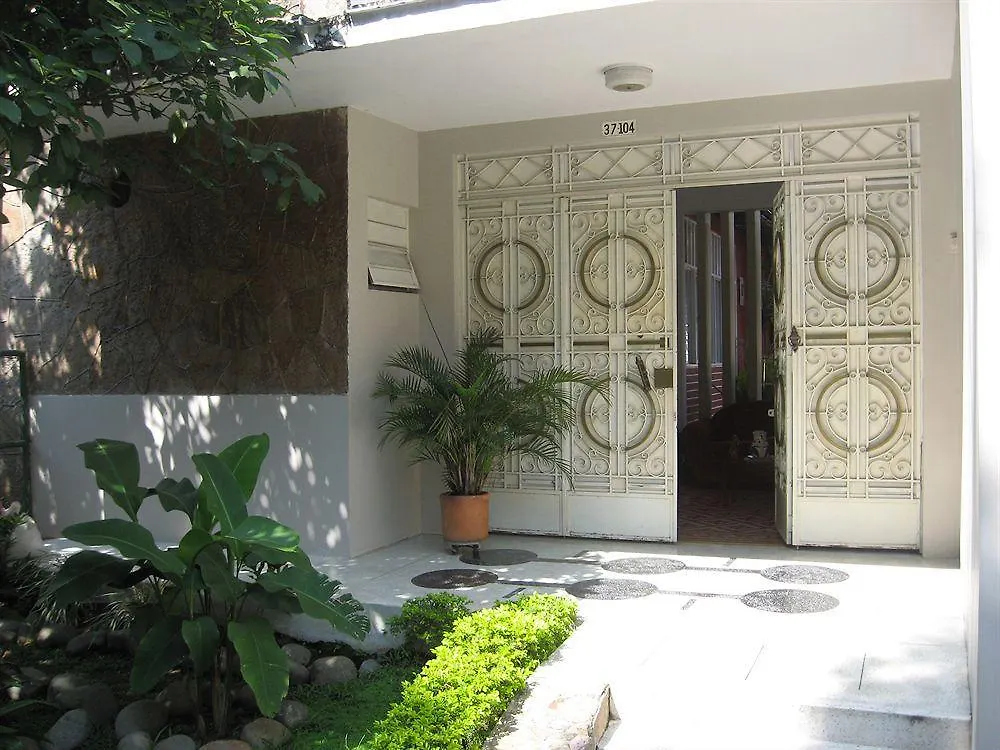 Hostal La Colina Cali Colombia