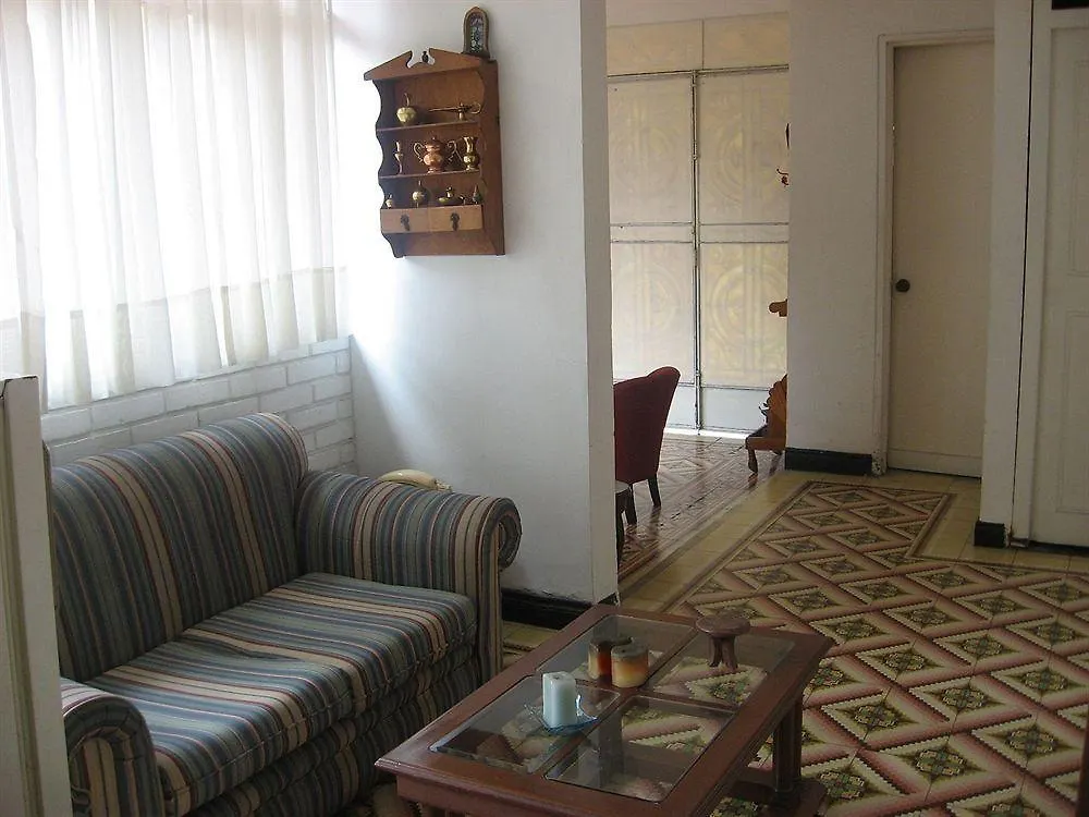 Hostal La Colina Cali Hotel